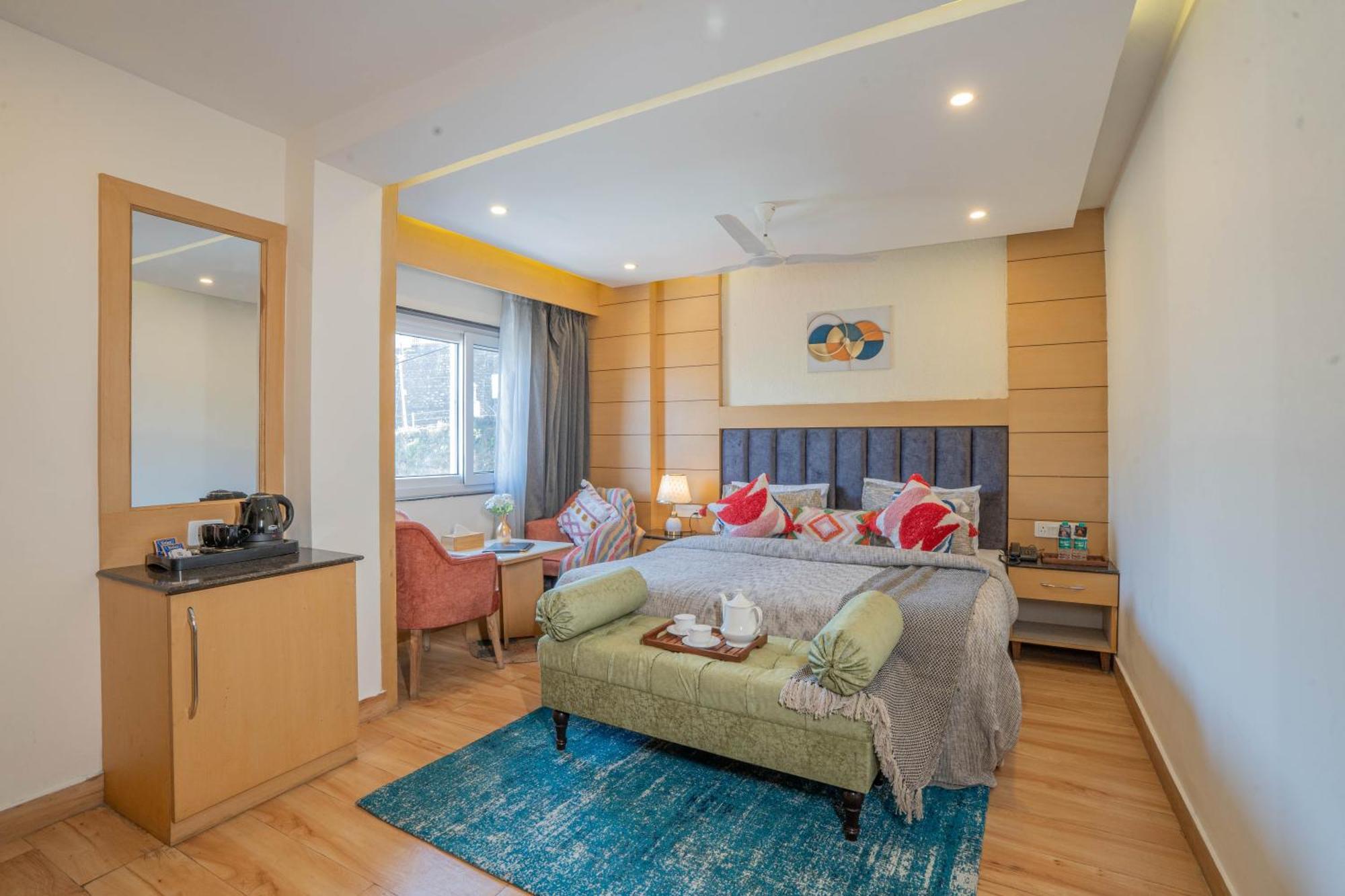 Perfectstayz Premium At Mall Road Mussoorie Eksteriør bilde