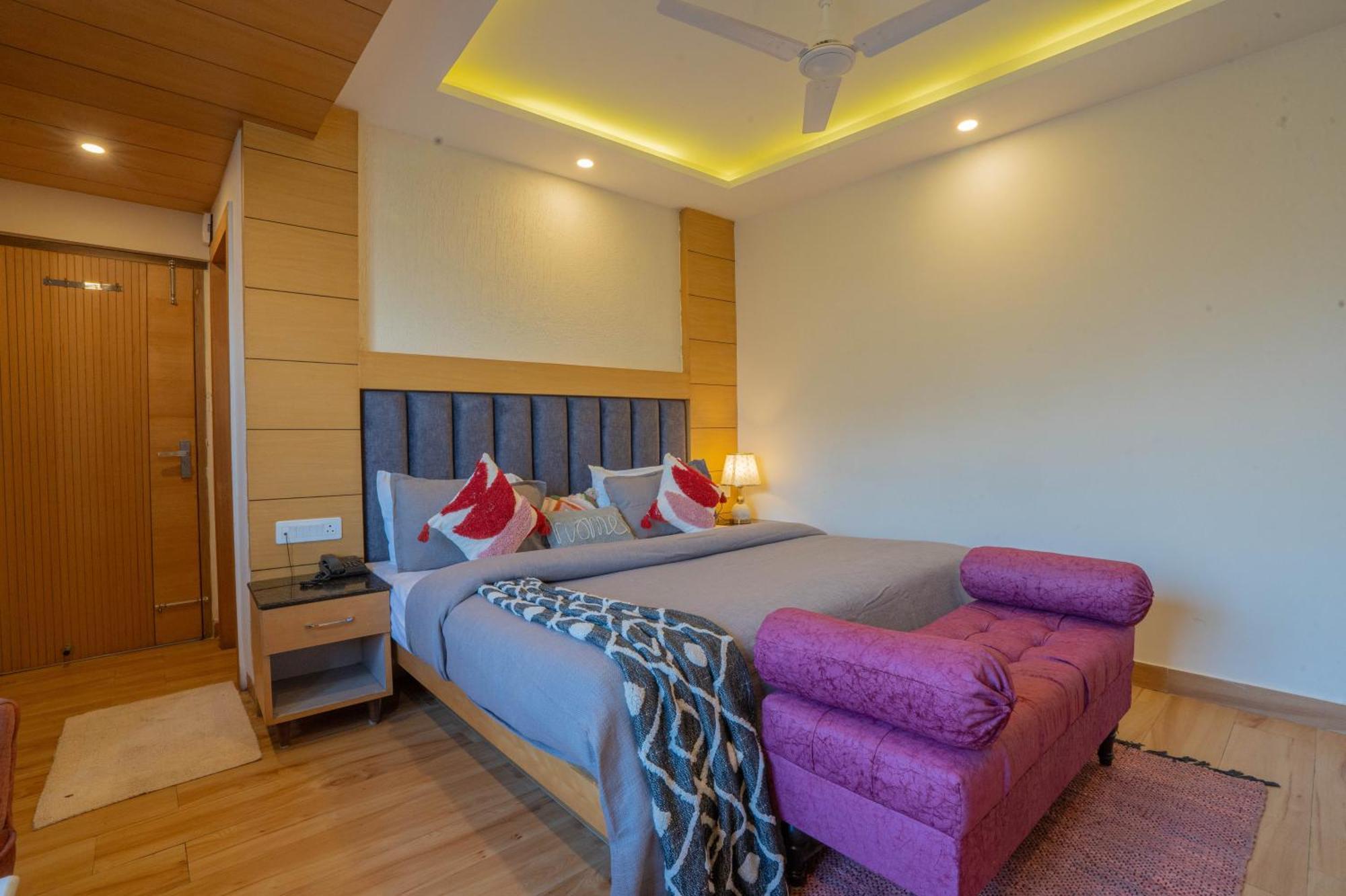 Perfectstayz Premium At Mall Road Mussoorie Eksteriør bilde