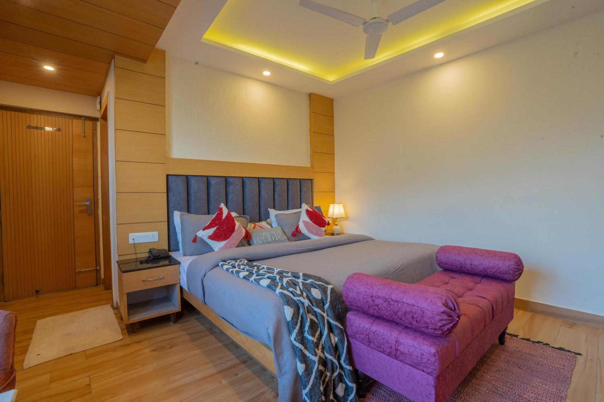 Perfectstayz Premium At Mall Road Mussoorie Eksteriør bilde